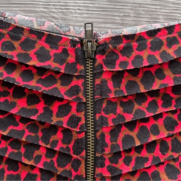 Leopard Mini Skirt - Picture 2 of 4